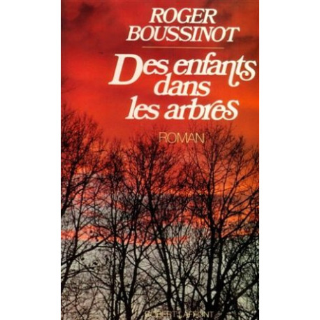 Enfants dans les arbres