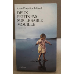 Deux petits pas sur le sable mouillé