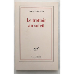 Le trottoir au soleil