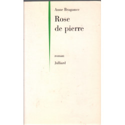 Rose de pierre