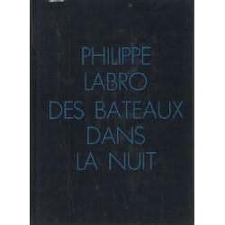 Des bateaux dans la nuit