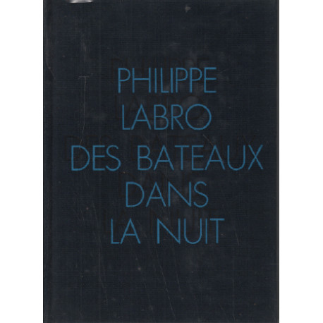Des bateaux dans la nuit