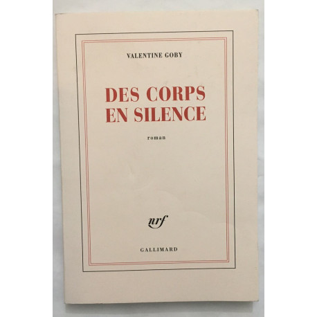 Des corps en silence
