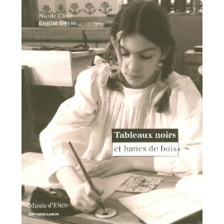 Tableaux Noirs et Bancs de Bois