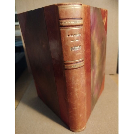 Poëmes/livre mystique-livre antique -livre moderne -poëmes...