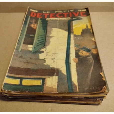 1 lot de 34 revues " le petit détective " / couverture illustrée...